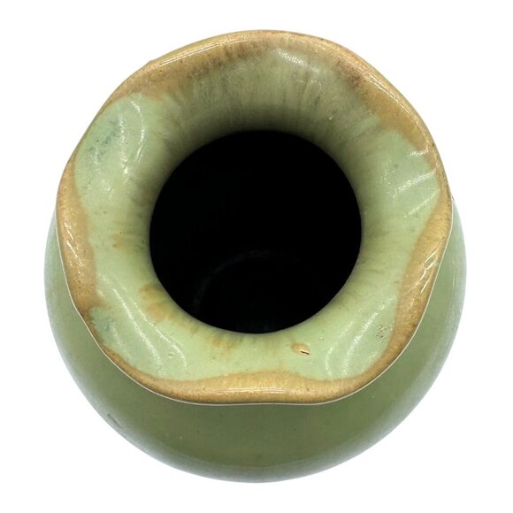 GREEN DRIP OVER BLACK STUDIO POTTERY VASE BY UNKNOWN ARTIST 6.25"H X 3.5" W - Picture 3 of 4